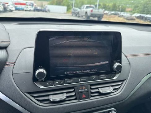 Used 2019 Nissan Altima 2.5 SR FWD image 15