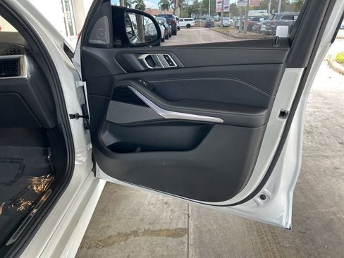 Used 2024 BMW X5 sDrive40i w/ M Sport Package image 26