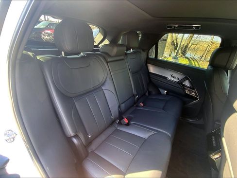 Used 2024 Land Rover Range Rover Sport SE image 19