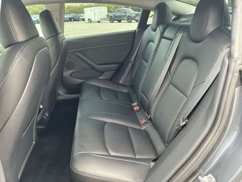 Used 2023 Tesla Model 3 Standard Range RWD image 19