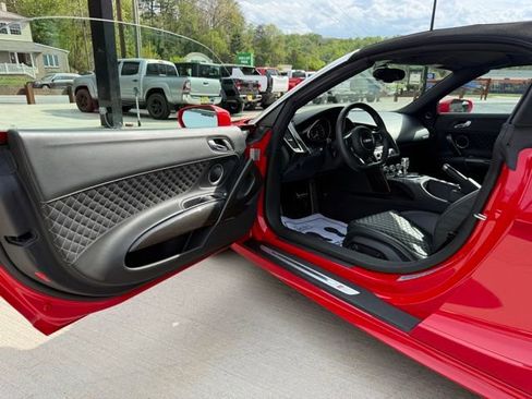 Used 2014 Audi R8 V10 AWD/4WD image 16