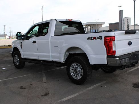 Used 2019 Ford F250 XLT w/ XLT Value Package AWD/4WD image 8