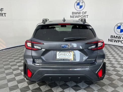 Used 2024 Subaru Crosstrek 2.0i Premium image 12