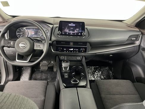 Used 2023 Nissan Rogue SV image 18