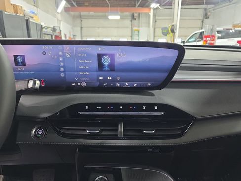 New 2026 Buick Enclave Preferred w/ Power Package image 23