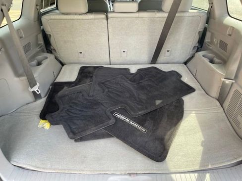 Used 2015 Toyota Highlander Plus FWD image 41
