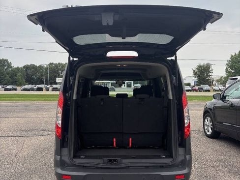 Used 2017 Ford Transit Connect XL FWD image 10