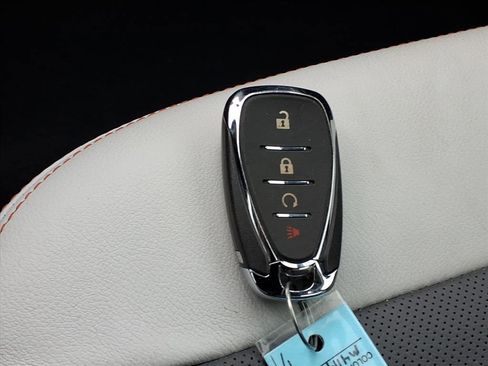 Used 2021 Chevrolet Bolt Premier w/ Infotainment Package image 25