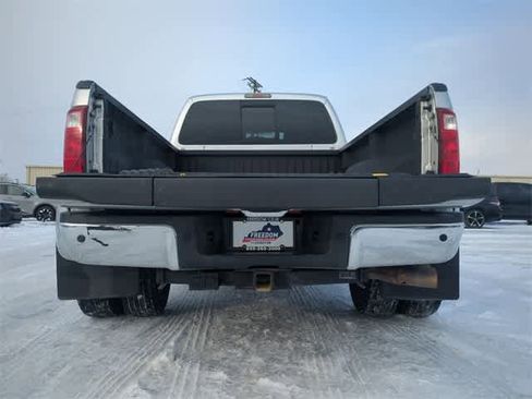 Used 2015 Ford F350 Lariat w/ Lariat Ultimate Package image 35