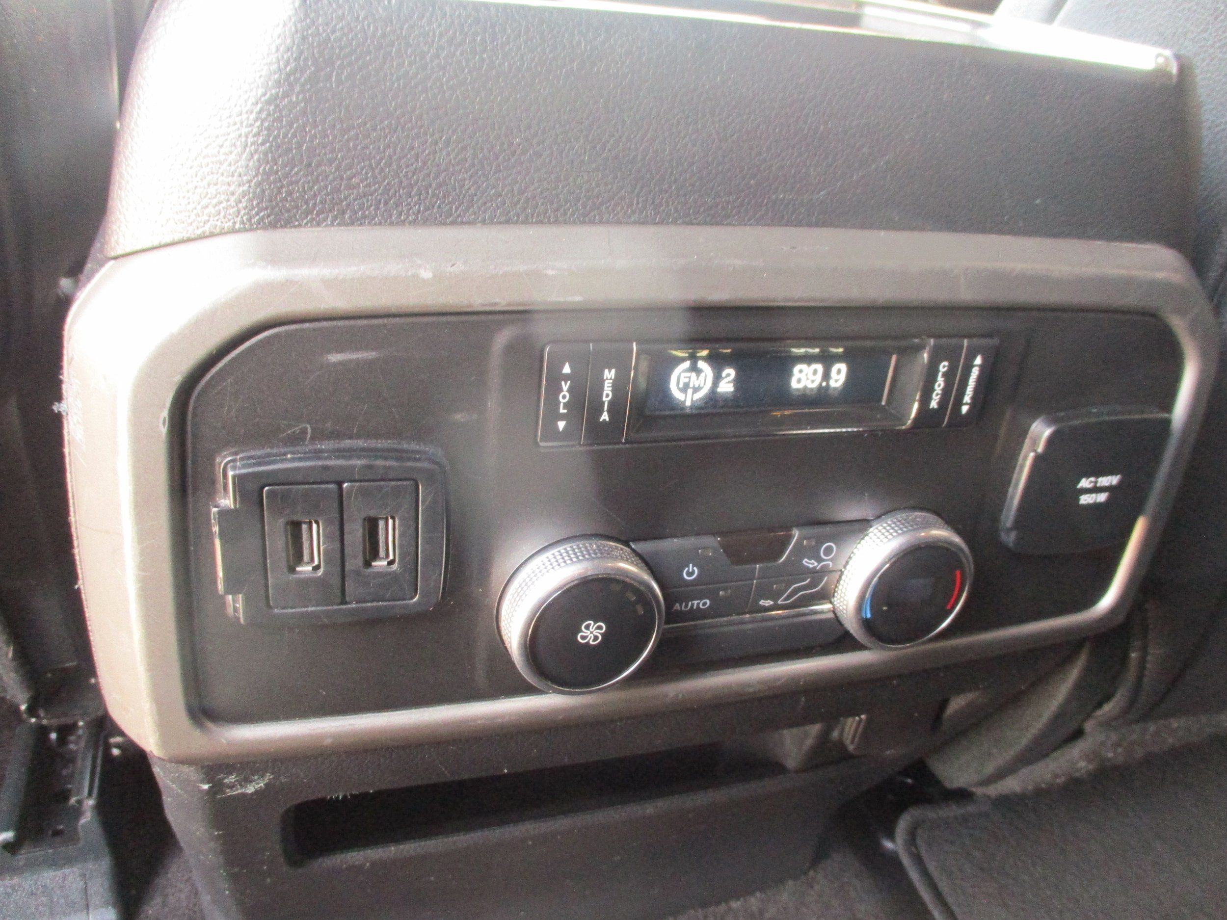 Used 2019 Ford Expedition XLT w/ Equipment Group 202A RWD image 7