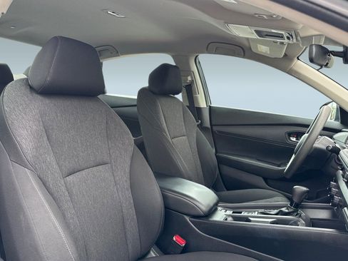 Certified 2023 Honda Accord LX image 30