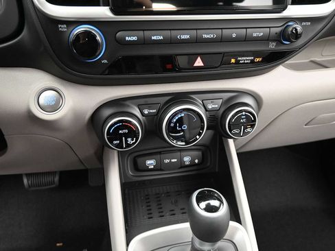New 2026 Hyundai Venue SEL FWD image 18