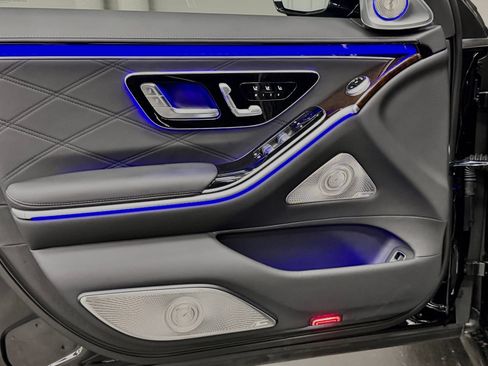 New 2026 Mercedes-Benz Maybach S 680 4MATIC image 18