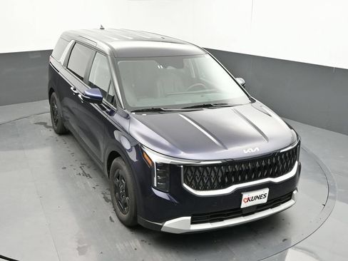 Used 2026 Kia Carnival FWD image 30