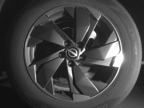 Used 2025 Nissan Rogue SV image 14