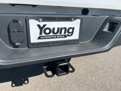 Used 2023 Jeep Gladiator Mojave w/ Cold Weather Group image 12