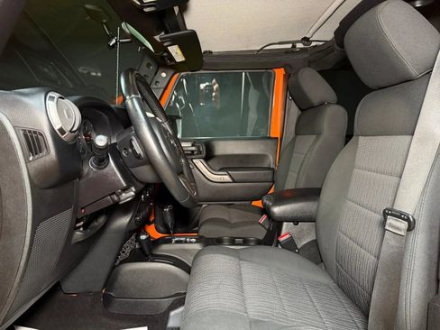 Used 2012 Jeep Wrangler Unlimited Sport AWD/4WD image 19