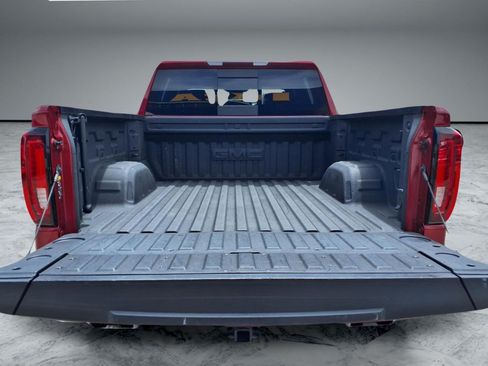 Used 2025 GMC Sierra 1500 SLT AWD/4WD image 14
