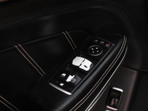 Used 2015 Mercedes-Benz GL 63 AMG 4MATIC w/ Accessory Chrome Package image 41