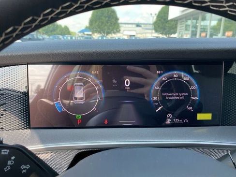 New 2025 Volkswagen Tiguan S image 33