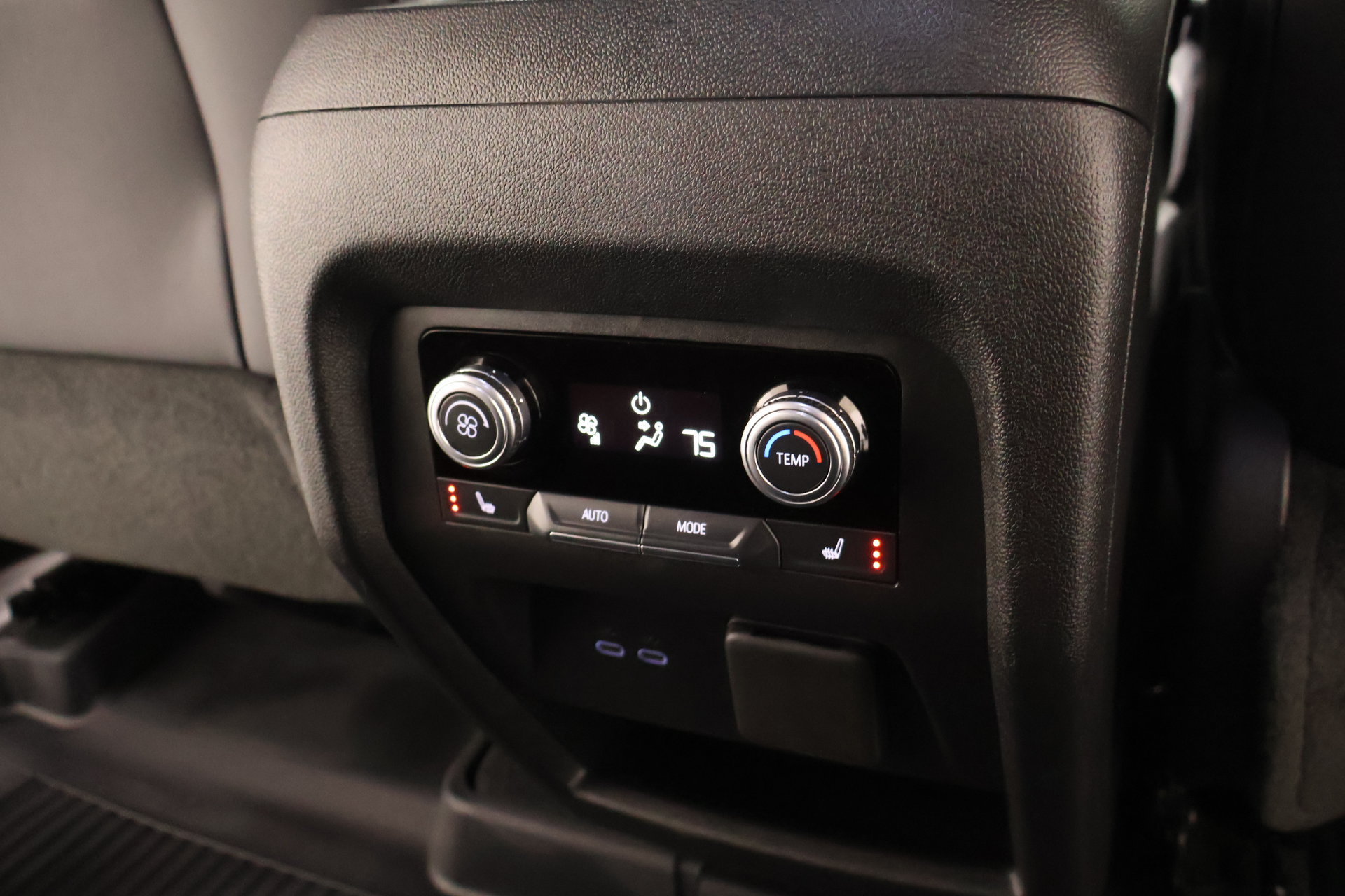 Used 2025 GMC Acadia Denali FWD image 16