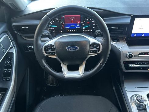Certified 2023 Ford Explorer XLT image 16