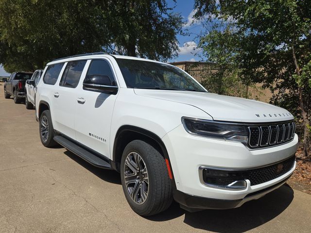 Used 2024 Jeep Wagoneer L Series II RWD image 1
