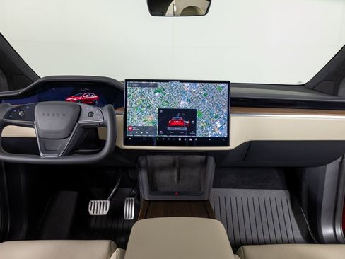 Used 2023 Tesla Model X image 39