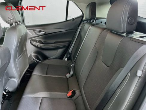 Used 2025 Buick Encore GX Preferred FWD image 29