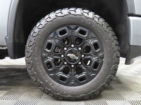 Used 2024 Chevrolet Silverado 2500 High Country AWD/4WD image 10