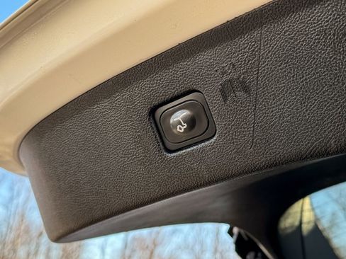 Certified 2022 Ford Edge SEL w/ Convenience Package AWD/4WD image 21