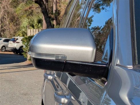 Used 2020 Ford Expedition XLT w/ Equipment Group 202A image 11