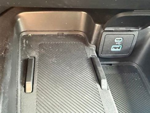 Used 2025 Ford Bronco Outer Banks AWD/4WD image 25