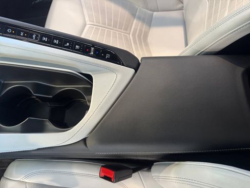 Used 2024 Chevrolet Corvette Z06 image 15