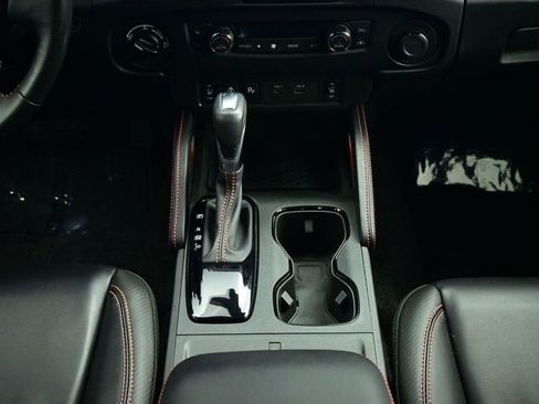 Used 2024 Nissan Frontier PRO-4X w/ Pro Premium Package image 5