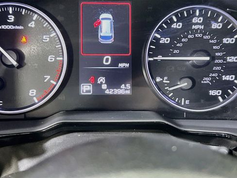 Used 2023 Subaru Outback Premium AWD/4WD image 12