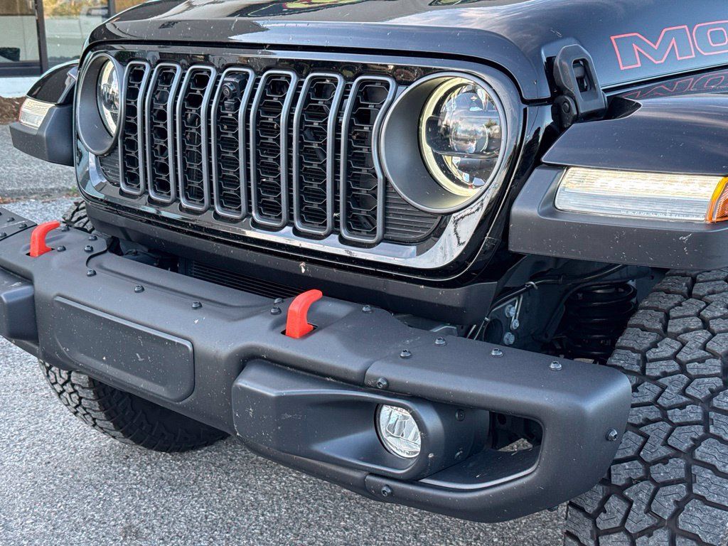 Used 2025 Jeep Gladiator Mojave AWD/4WD image 7