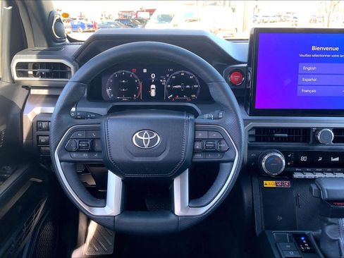 Used 2025 Toyota 4Runner TRD Off-Road Premium image 5