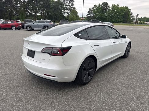 Used 2022 Tesla Model 3 Long Range AWD/4WD image 7