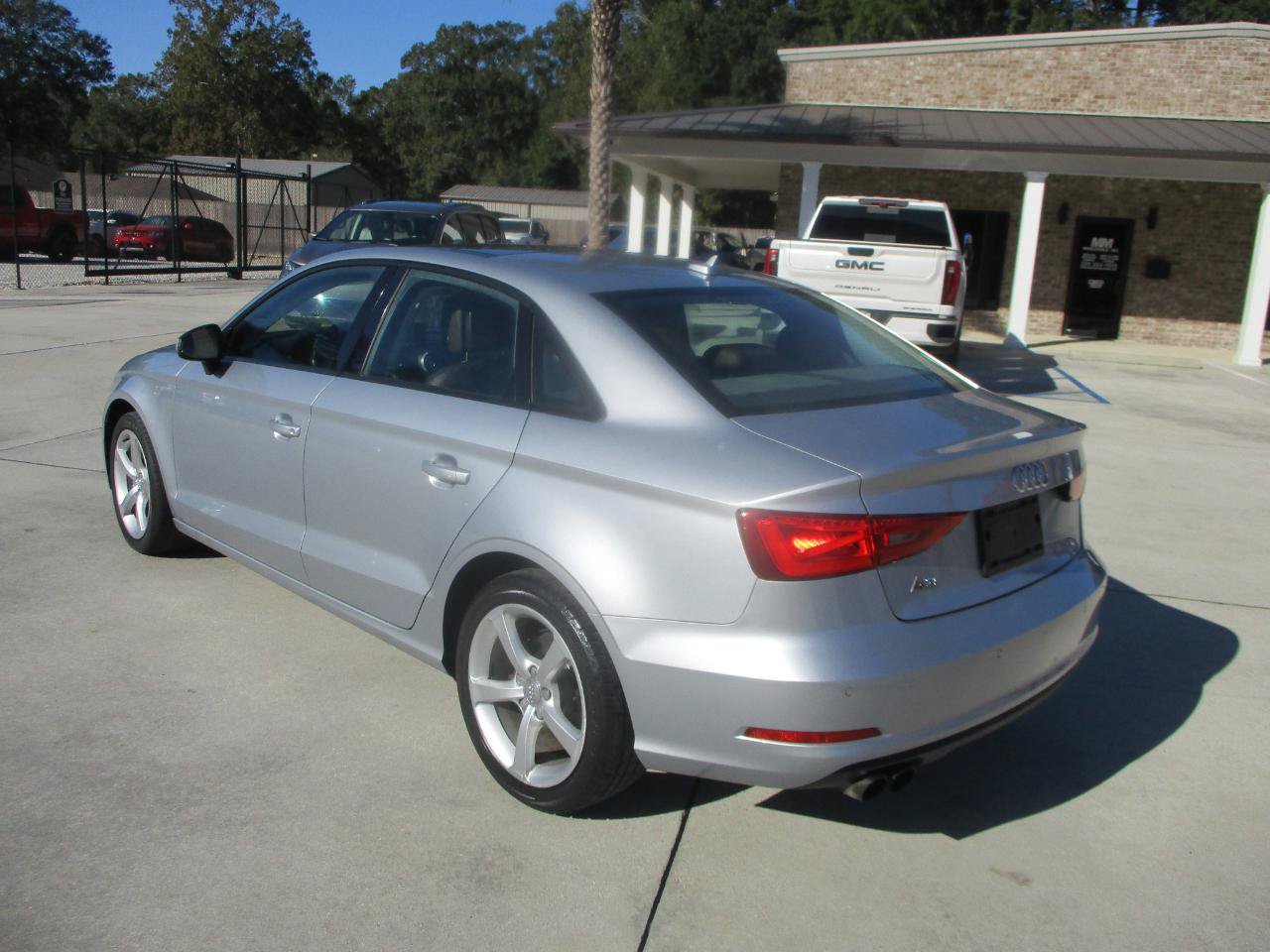 Used 2016 Audi A3 1.8T Premium w/ Audi MMI Navigation Plus FWD image 10
