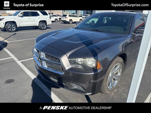 Used 2013 Dodge Charger SE w/ Sport Appearance Group image 1