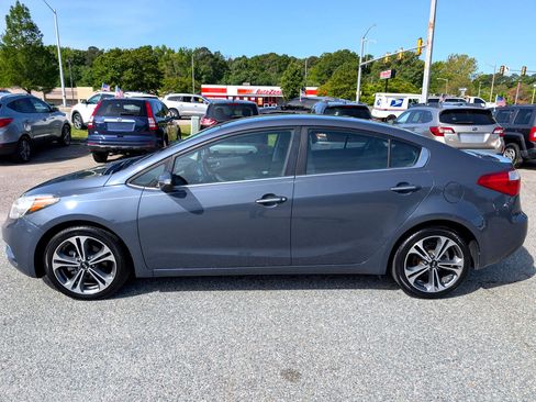 Used 2014 Kia Forte EX image 2