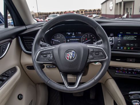 Used 2023 Buick Envision Avenir FWD image 20
