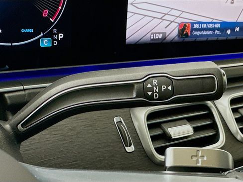 New 2026 Mercedes-Benz GLS 580 4MATIC image 18