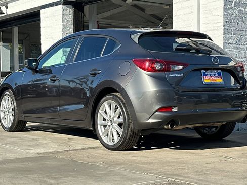 Used 2017 MAZDA MAZDA3 Touring image 6