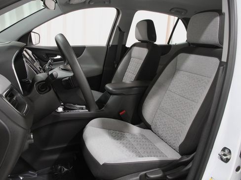 Certified 2022 Chevrolet Equinox LS image 5