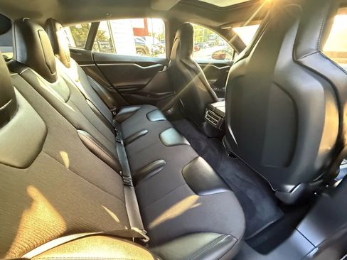 Used 2016 Tesla Model S 75 image 28