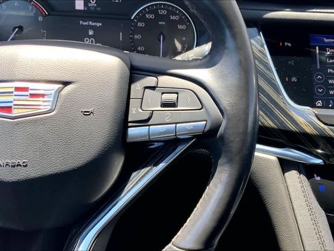 Used 2024 Cadillac XT6 Premium Luxury FWD image 25