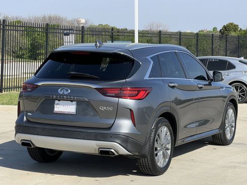 Used 2023 INFINITI QX50 Luxe image 4
