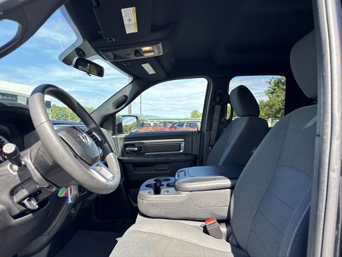 Used 2022 RAM 1500 Classic Warlock image 12